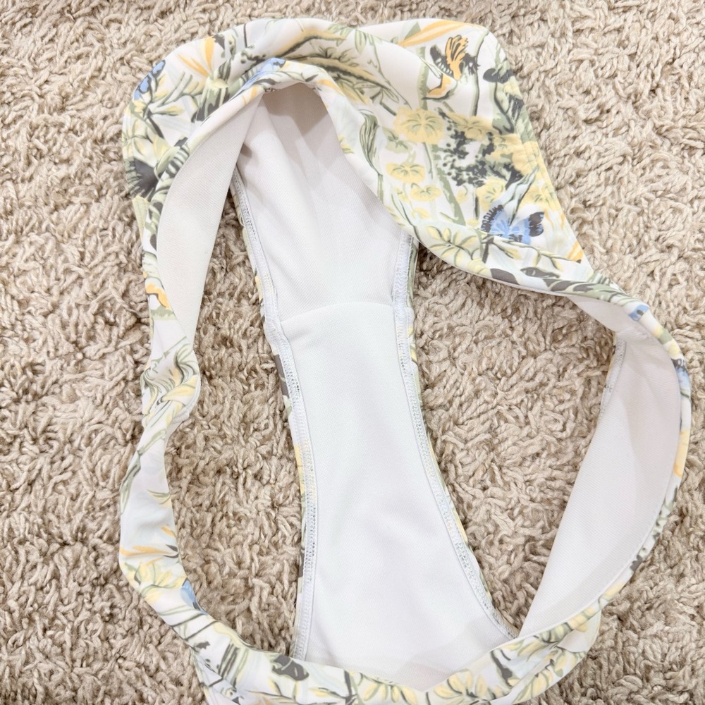 Abercrombie and Fitch floral tropical bikini set women’s size X-small - Picture 4 of 4